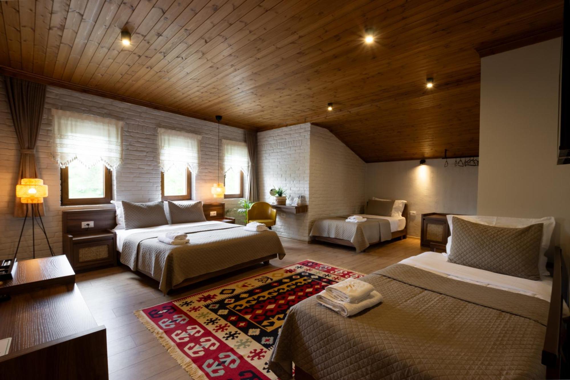 The Stone Sky Hotel Gjirokastër Exterior foto