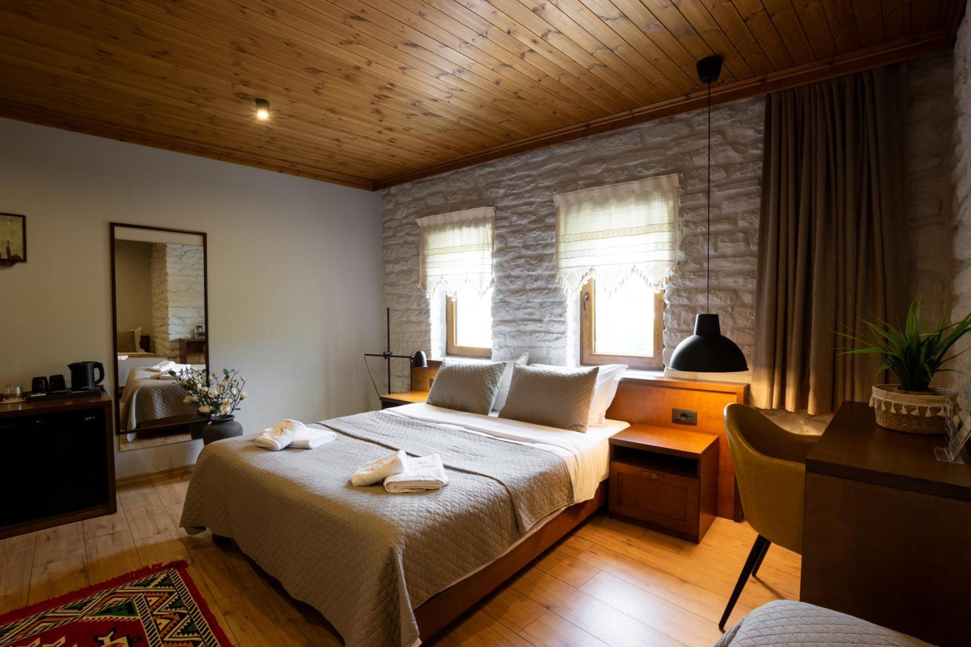 The Stone Sky Hotel Gjirokastër Exterior foto