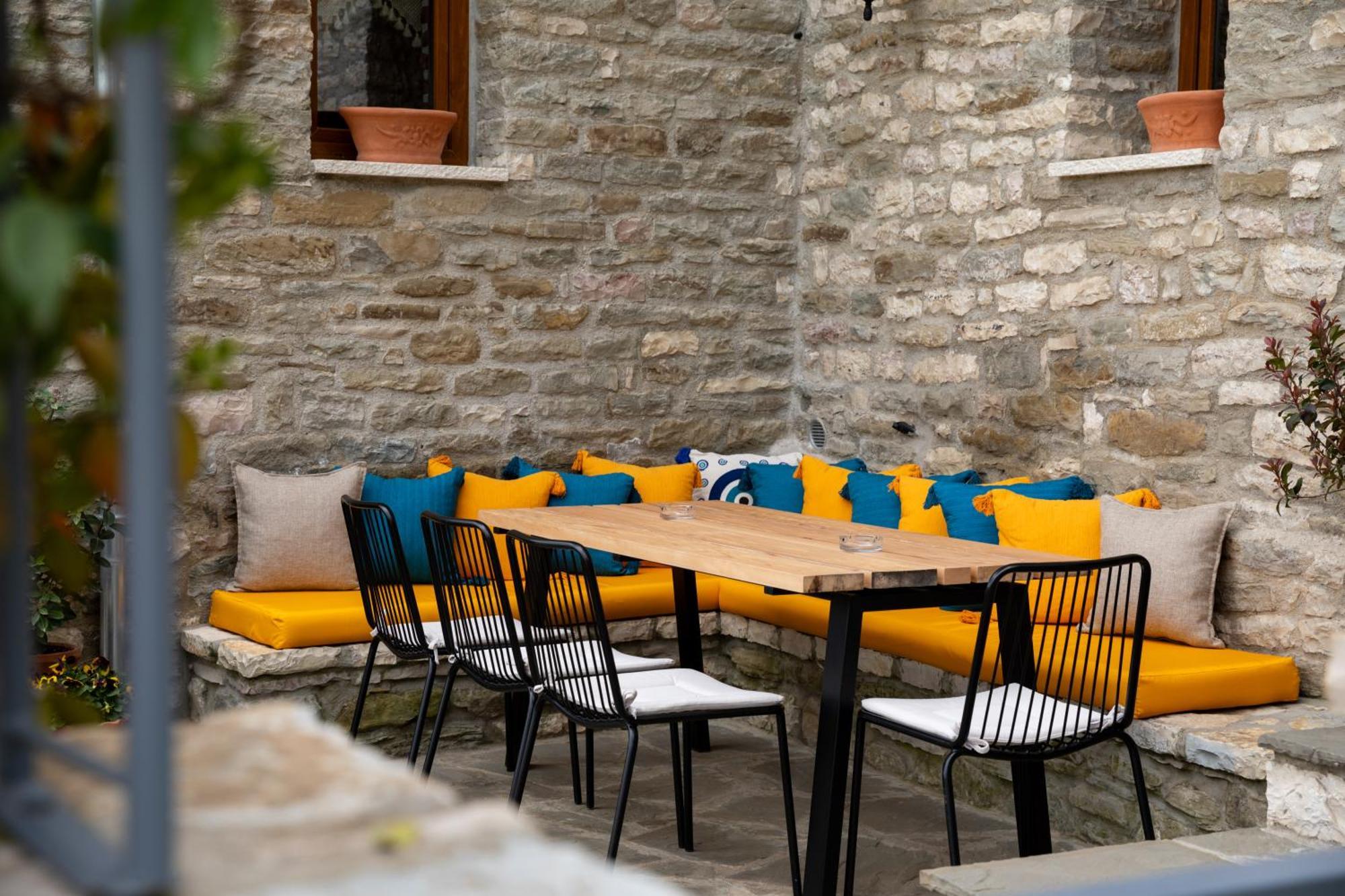 The Stone Sky Hotel Gjirokastër Exterior foto